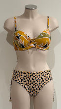 Load image into Gallery viewer, Costume donna Verdissima
