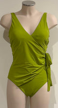 Load image into Gallery viewer, Costume intero Grazia
