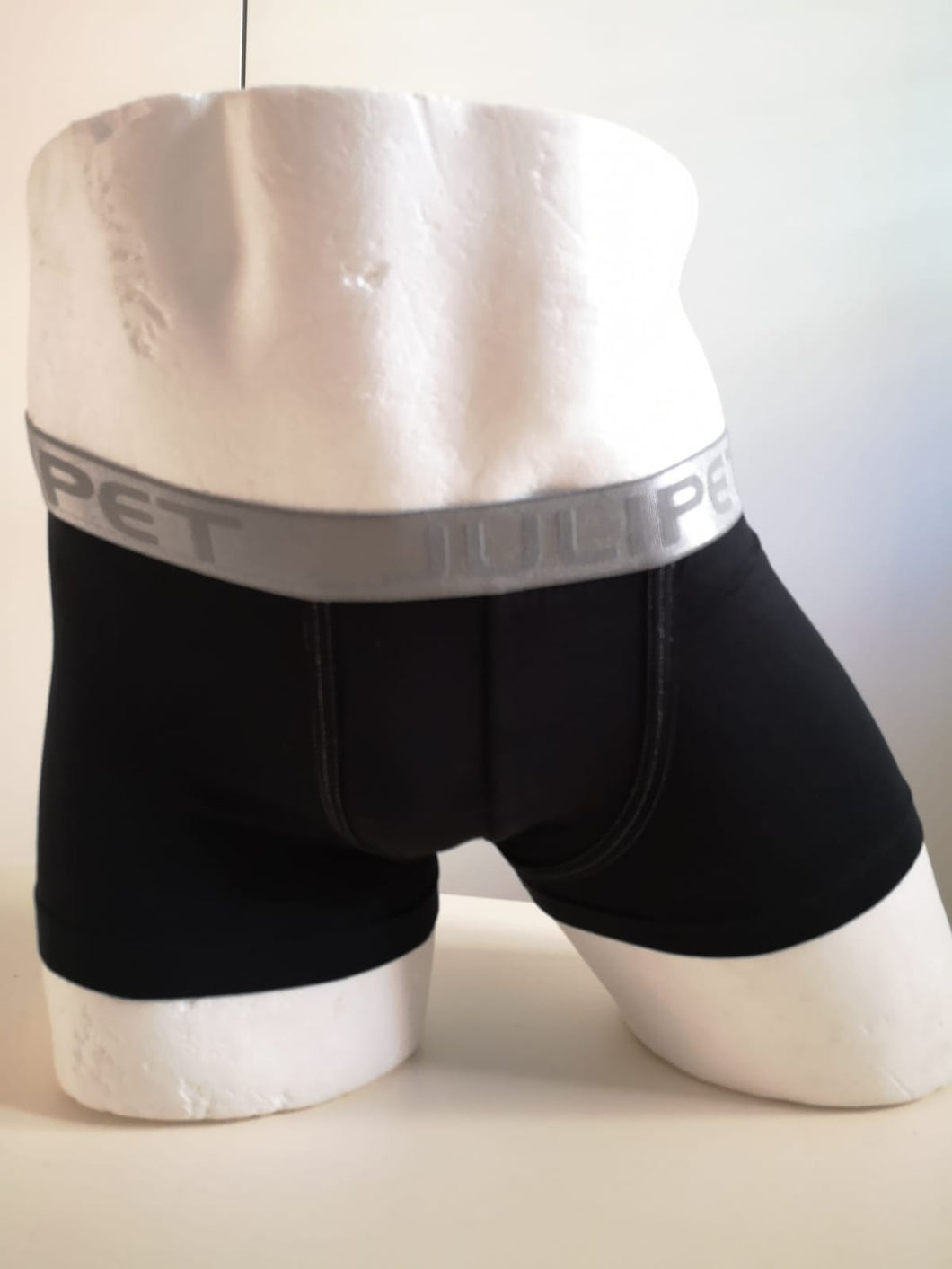 Boxer Julipet IBRIEK